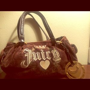 Juicy Couture
Juicy logo brown velvet purse